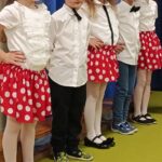 Dzieci z grupy Mróweczki występują dla mamy i taty